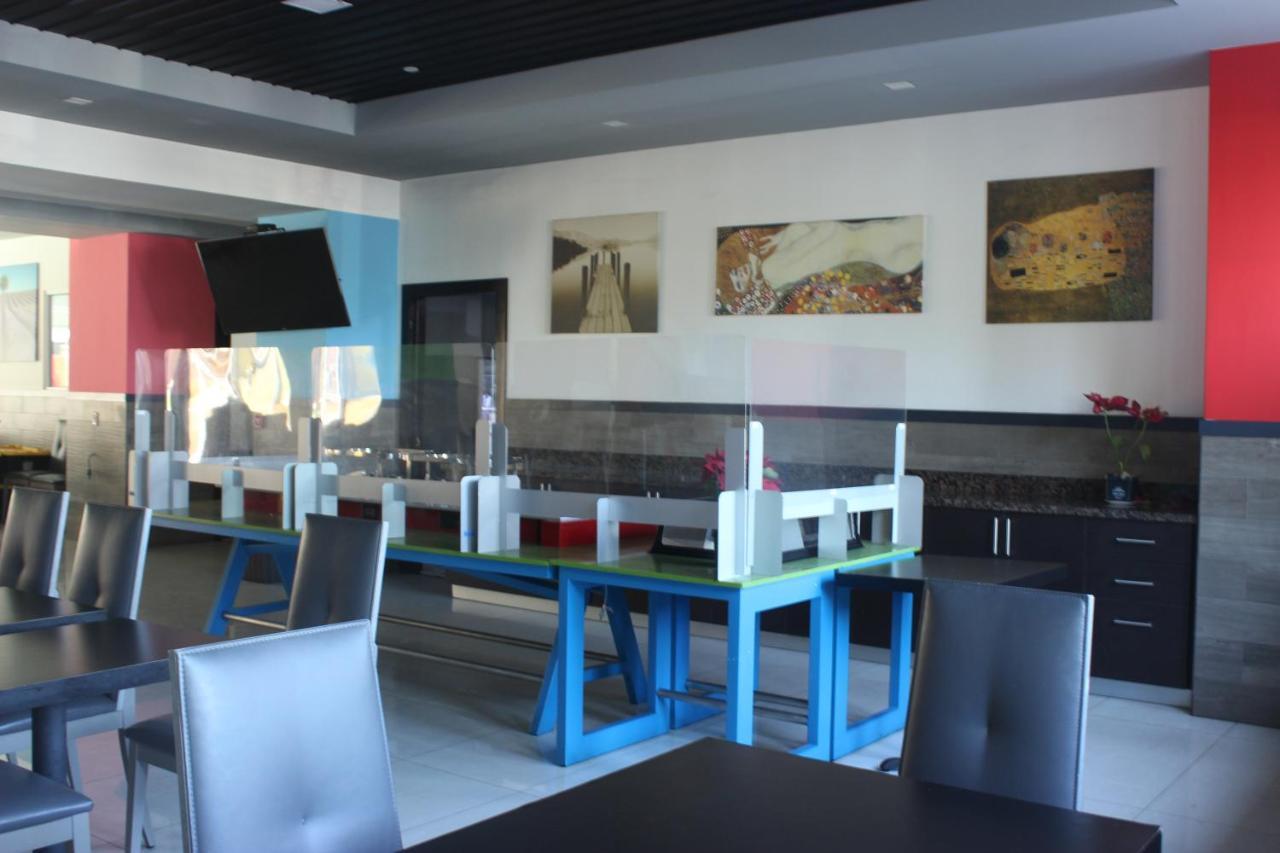 Beverly Hills: Hotel And Business Nuevo Cuscatlan Екстериор снимка