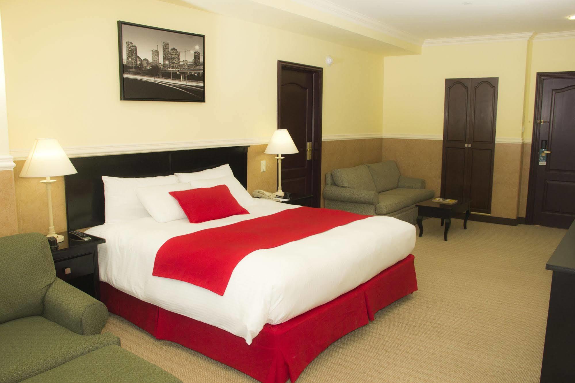 Beverly Hills: Hotel And Business Nuevo Cuscatlan Екстериор снимка