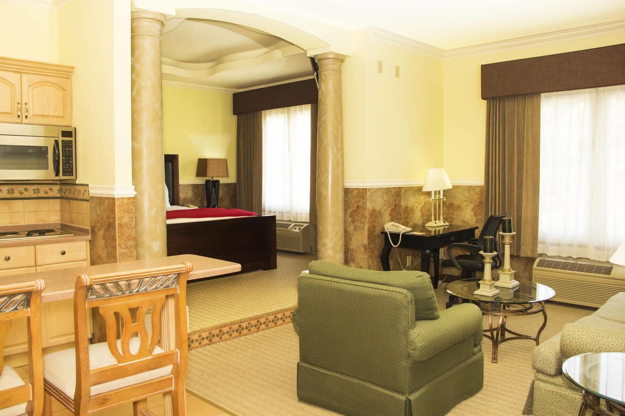 Beverly Hills: Hotel And Business Nuevo Cuscatlan Екстериор снимка