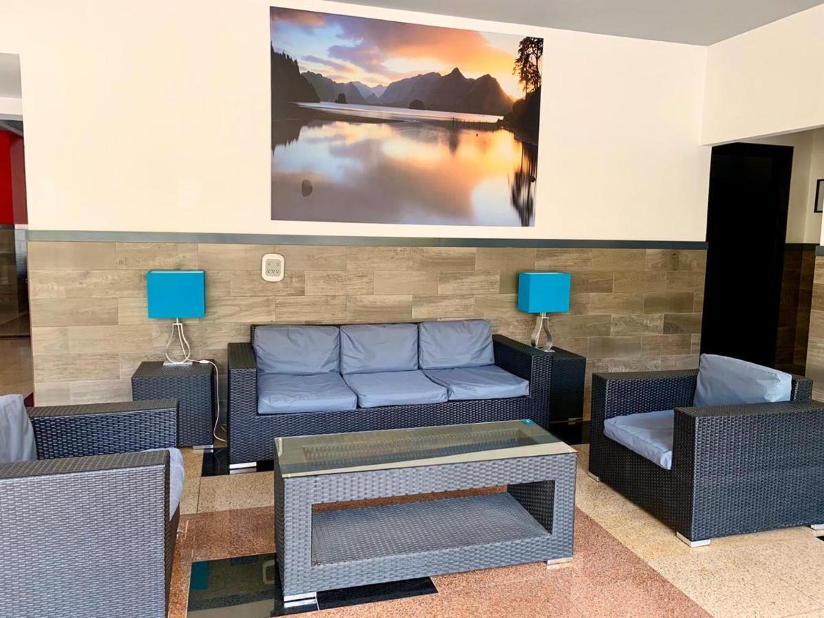 Beverly Hills: Hotel And Business Nuevo Cuscatlan Екстериор снимка